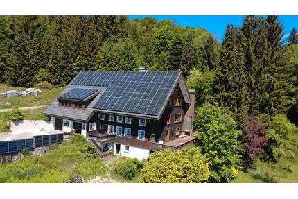 5-Zimmer-Maisonette mit Terrasse, Sauna, Garten & 2 Stellplätzen - Dachsberg (Südschwarzwald)