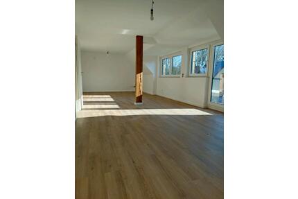 Erstbezug nach Sanierung - helle 2-Zimmer Wohnung - Bochum Querenburg