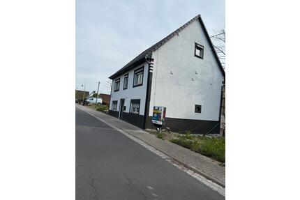 Haus vermieten Diala - 2.300,00&nbsp;EUR Kaltmiete, ca.&nbsp; 213,00&nbsp;m&sup2; in Osterburken (PLZ: 74706)