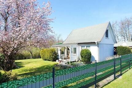 Ihr Rückzugsort an der Ostsee - Ferienhaus auf Eigentumsland, Ostsee nur ca. 900 m entfernt - Mesekenhagen Gristow