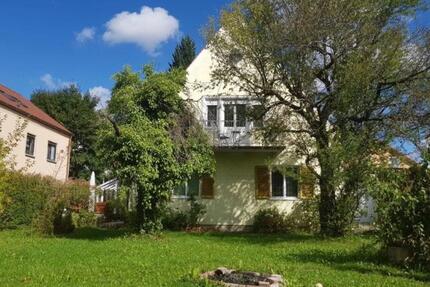 Dachzimmer in WG Einfamilienhaus mit großem Garten - München Sendling-Westpark