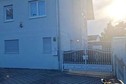 Haus zum Kaufen in Pforzheim 535.000,00 € 161 m²