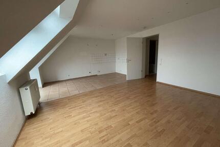 Moderne 3-Zimmer-Wohnung mit Balkon & Stellplatz - Köln Kalk