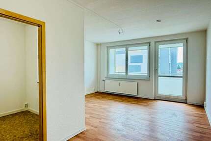 Wohnung zum Mieten in Freital 521,86 € 77.89 m²