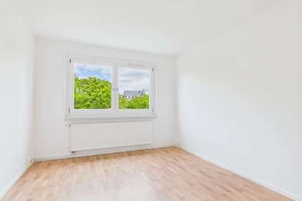 Wohnung zum Mieten in Chemnitz 301,00 € 60.1 m²