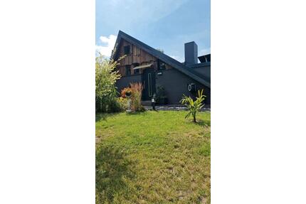 Häuschen am Waldrand – 650 m² Grundstück - Hirzenhain