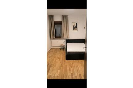 Möbliertes Zimmer in ruhiger 3er-WG – St. Ingberter Str. 100 a - Saarbrücken Dudweiler