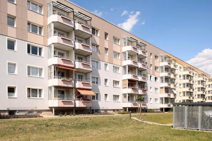 Schöne Familienwohnung im modernisierten Haus! - Neubrandenburg Datzeberg