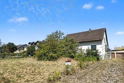 Haus zum Kaufen in Nittenau 390.000,00 € 128.47 m²