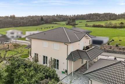 Haus zum Kaufen in Dornburg-Dorndorf 839.000,00 € 207.54 m²