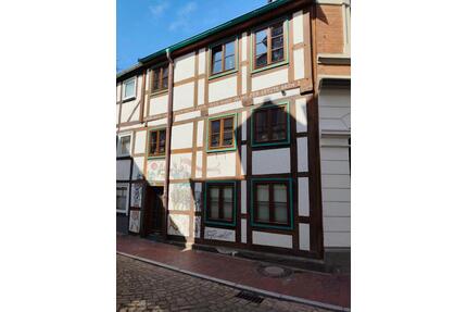 Einfamilienhaus - 290.000,00&nbsp;EUR Kaufpreis, ca.&nbsp; 170,00&nbsp;m&sup2; in Hameln (PLZ: 31785)