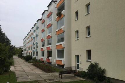 3- Raum-Eigentumswohnung mit Balkon und PKW Stellplatz in Oschatz zu verkaufen!