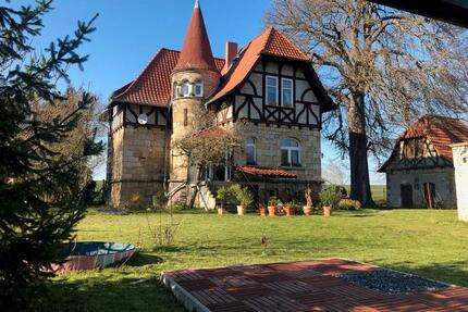 Traumhafte Villa mit 6 Zimmern, 143 qm Wfl und 1.043 qm Garten zu - Groß Quenstedt