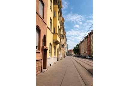 Mitten in Saarbrücken: Helle 3-Zimmer-Wohnung für WG (2–3 Pers.)