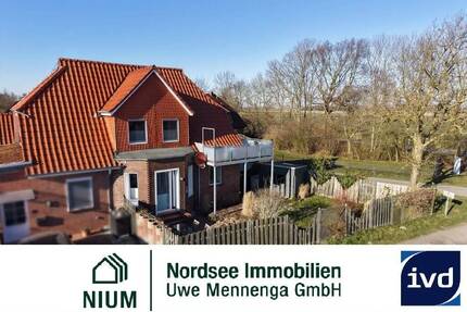 DEICHNAH AM FELDRAND. WOHNHAUS MIT 2 WOHNUNGEN IN SEHR RUHIGER LAGE. - Hagermarsch