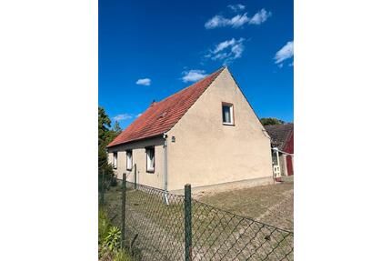 Wohnhaus zu verkaufen - 95.000,00&nbsp;EUR Kaufpreis, ca.&nbsp; 120,00&nbsp;m&sup2; in Prenzlau (PLZ: 17291)