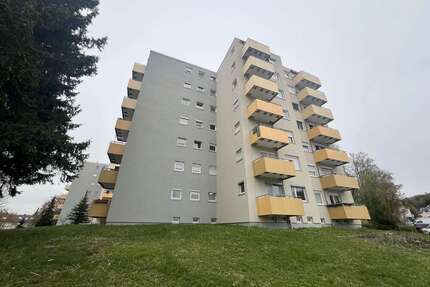 Wohnung zum Kaufen in Leonberg 240.000,00 € 73.8 m²