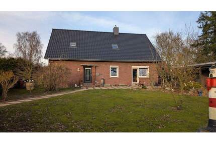 Großzügiges Familienhaus in Zetel mit 1.974 m² Grundstück