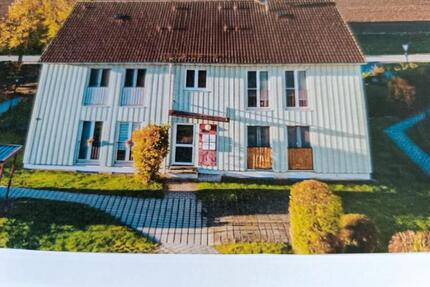 Gepflegte EG-Wohnung mit Terrasse, in ruhiger Lage in Stamsried