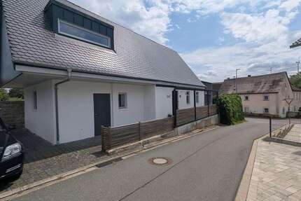Haus zum Kaufen in Burgebrach 365.000,00 € 155 m²