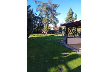 Großzügiges Haus mit zwei separaten Wohnungen & großem Garten - Langenfeld (Rheinland)