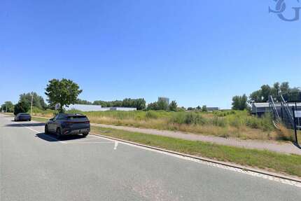 Grundstück in Markranstädt 899.000,00 € 10713 m²
