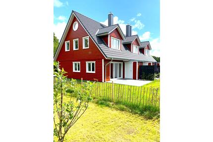 Exklusives Reihenendhaus mit Terrasse und Garten - Blekendorf