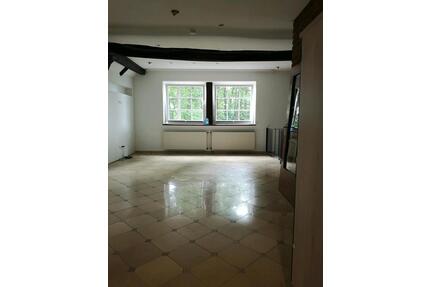Maisonette Dachgeschoss Altbauwohnung in Avenwedde Amt 33335 - Gütersloh