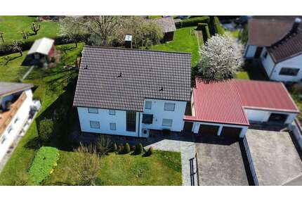 Haus zum Kaufen in Dürrwangen 379.000,00 € 214 m²