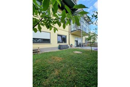 88048 Friedrichshafen Bodensee Sanierte 2,5 Zimmerwohnung ca. 82 qm mit Stellplatz und Gartenanteil