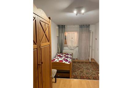 1 Zimmer Wohnung mit Bad und Küche - Hatzenbühl