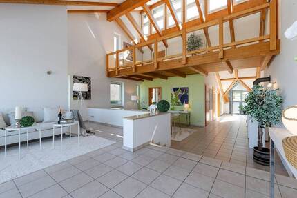Großzügiges Mehrfamilienhaus in Bestlage - mit viel Potenzial, ELW, großem Garten und Schwimmbad - Budenheim