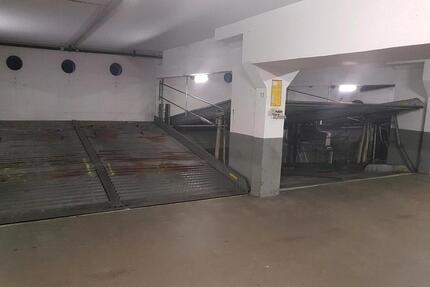Stellplatz Garage Tiefgaragenstellplatz - Saarbrücken