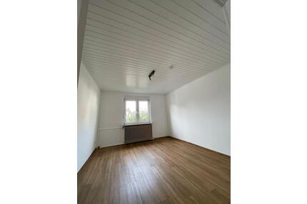 4 Zimmerwohnung EG mit Garten - 1.700,00&nbsp;EUR Kaltmiete, ca.&nbsp; 108,00&nbsp;m&sup2; in Friedrichshafen (PLZ: 88045)