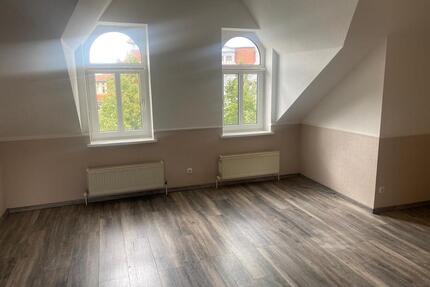 Schöne Dachgeschosswohnung im Herzen von Staßfurt