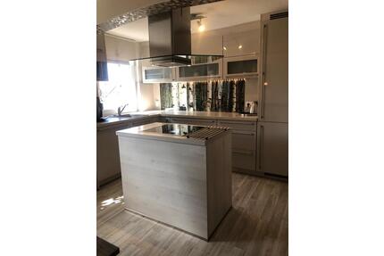 Großzügige 5 Zimmmer Massionette Wohnung mit Gartenanteil+ Garage - Dunningen