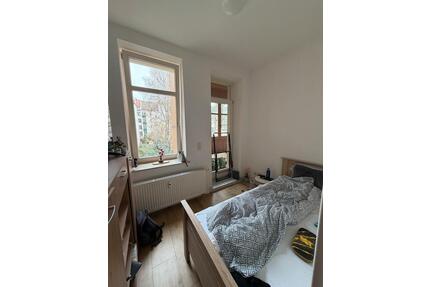 WG-Zimmer in Leipzig! - 375,00&nbsp;EUR Kaltmiete, ca.&nbsp; 9,00&nbsp;m&sup2; in Leipzig (PLZ: 04318) Ost