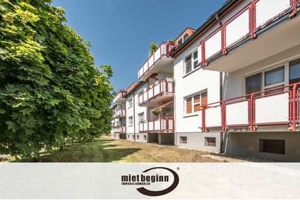 BALKON – BELETAGE – SUPER SCHNITT – GROSSES WOHNZIMMER – EINBAUKÜCHE – WANNENBAD – PKW-STELLPLATZ - Borna Zedtlitz