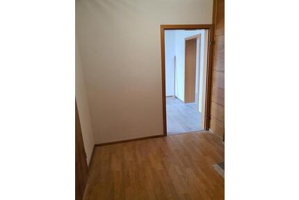 Etagenwohnung 1.OG - 713,00&nbsp;EUR Kaltmiete, ca.&nbsp; 92,00&nbsp;m&sup2; in Auerbach/Vogtland (PLZ: 08209)