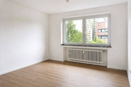 MODERNE 3-ZIMMERWOHNUNG MIT BALKON IM KREFELDER ZENTRUM ZU MIETEN!