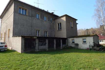 Haus zum Kaufen in Schkeuditz 222.000,00 € 320 m²