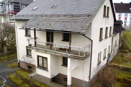 Haus zum Kaufen in Geroldsgrün 99.000,00 € 360 m²