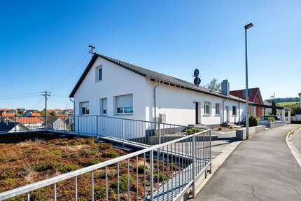 Haus zum Kaufen in Blaustein 1.155.000,00 € 450 m²