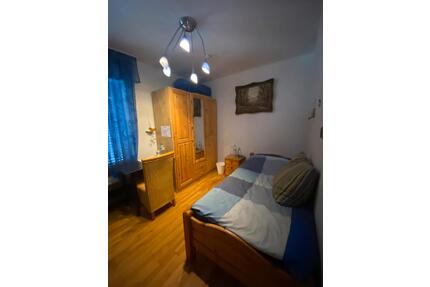 Kleines Zimmer mit hervorragender Bus und Bahn Anbindung! - München Trudering-Riem