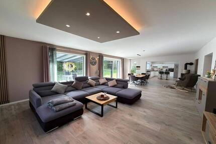 Premiumleben auf einer Ebene bei Augsburg: 4-Zi. EFH mit Süd-Garten, Pergola, Garage & Privatsphäre - Diedorf Lettenbach