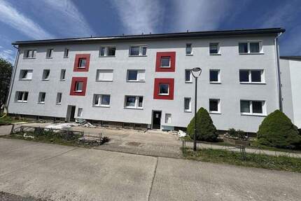 Frisch renovierte 4-Zimmer-Wohnung mit Balkon in Neuenkirchen