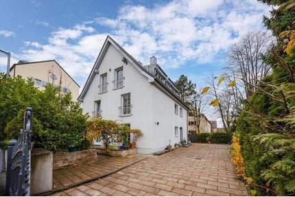 Kernsaniertes Mehrfamilienhaus mit Gewerbeeinheit - München Sendling-Westpark
