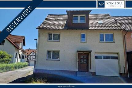 Attraktives Einfamilienhaus mit viel Platz und 3 Garagen in Hessisch Lichtenau OT - Hessisch Lichtenau / Walburg