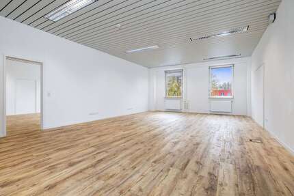 Büro in Neusäß 1.369,44 € 161.11 m²