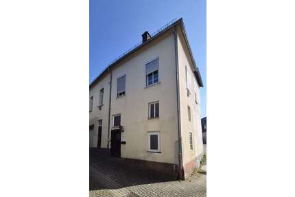 Haus zum Kaufen in Weilburg 249.000,00 € 130 m²